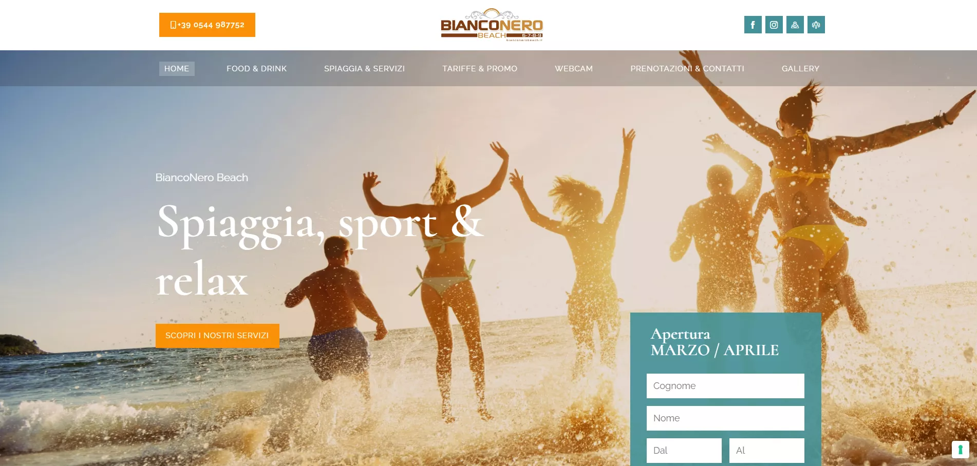 BiancoNero Beach
